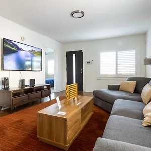 Stylish 2bd 8 Min From Airport, 4 Min From Sofi , Los Angeles United States
